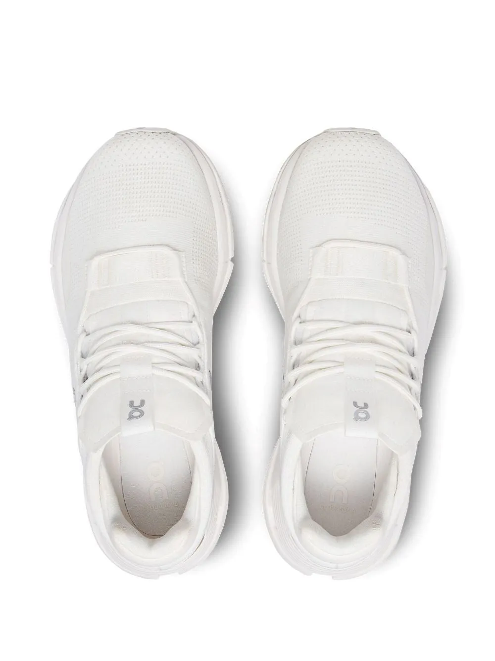 On Running Women's Cloudnova Sneaker Undyed White/White
