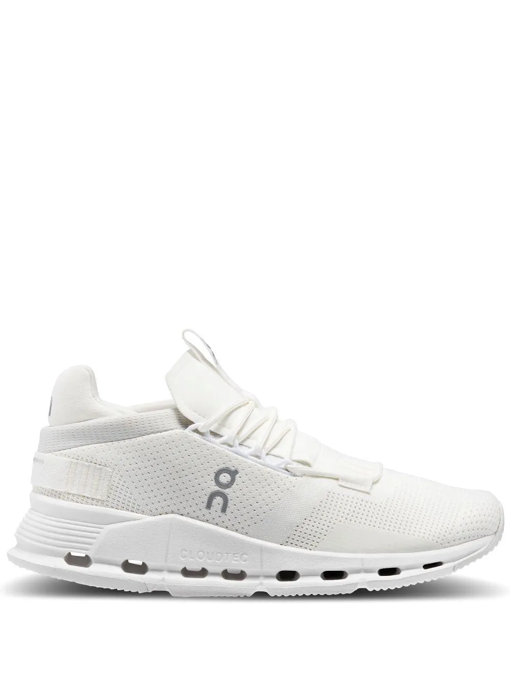 On Running Women's Cloudnova Sneaker Undyed White/White