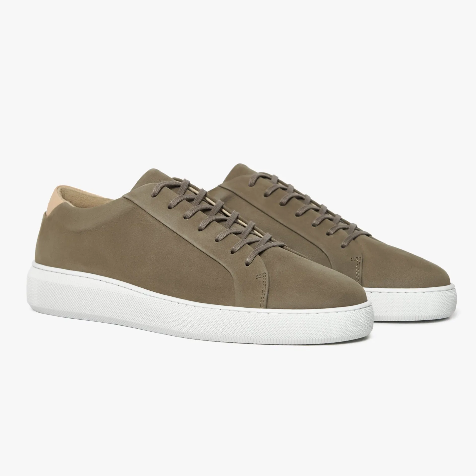 Series 8 Clay Nubuck Mens
